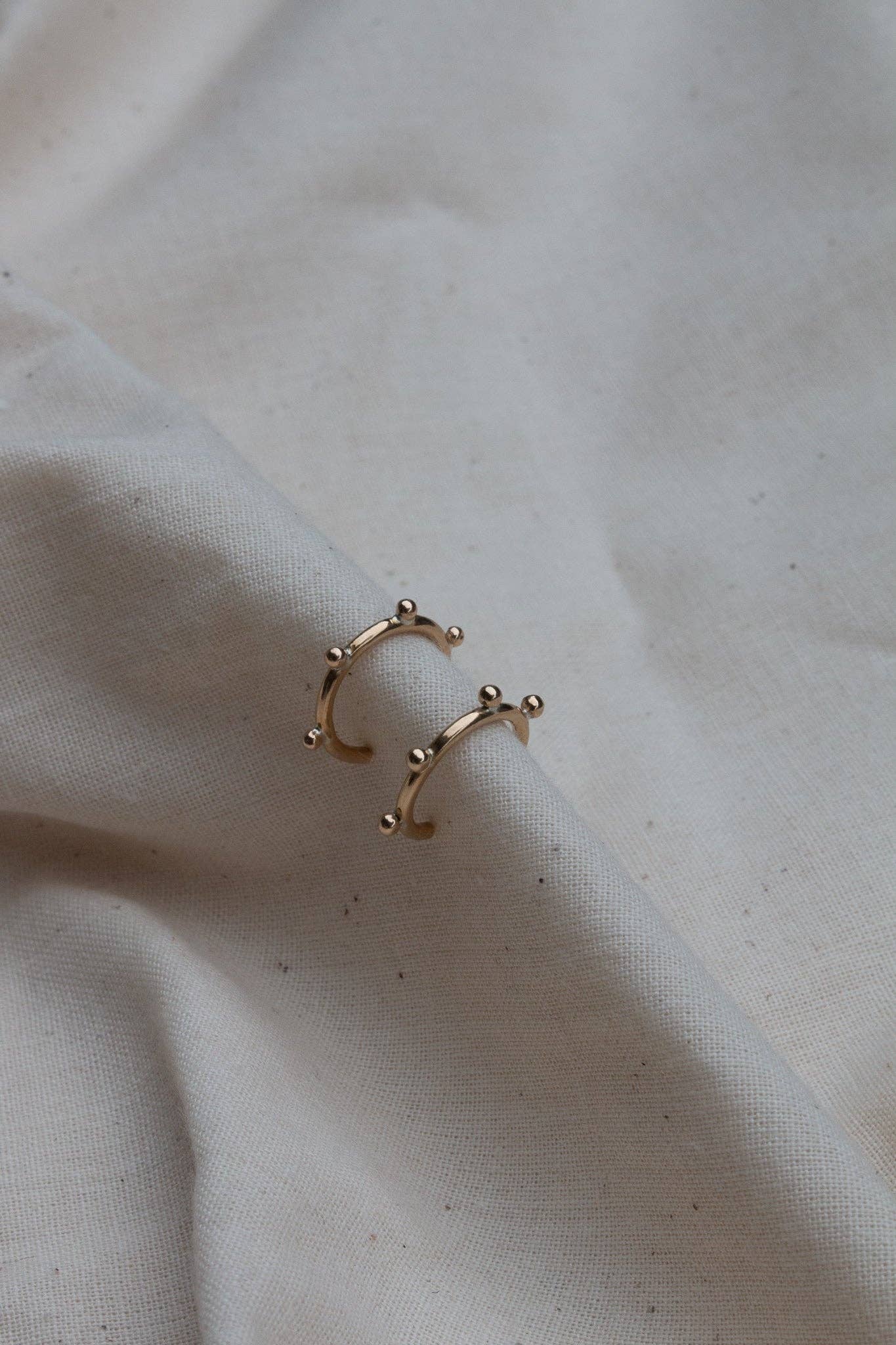 Bentu Hoops: Large Hoop