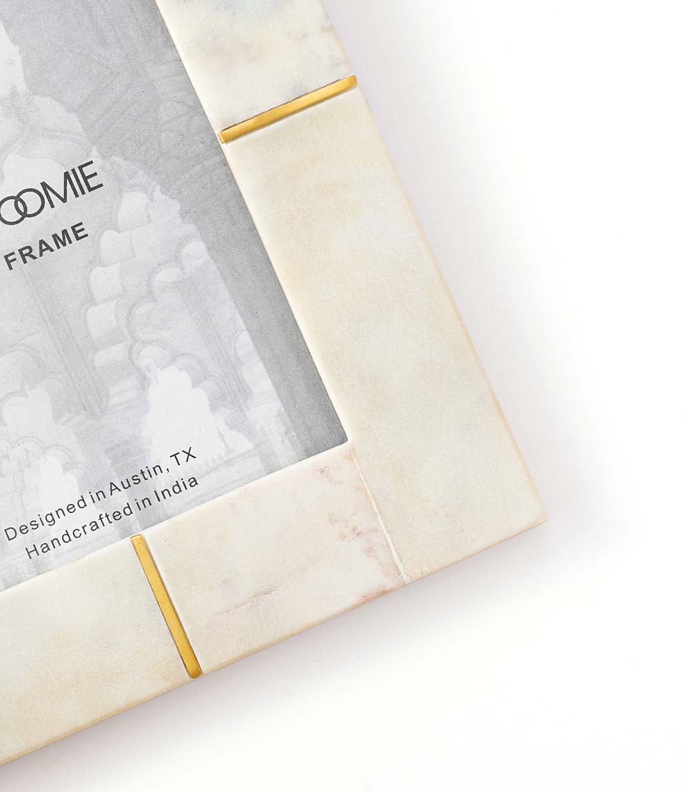 Sammita 5x7 White Marble Picture Frame