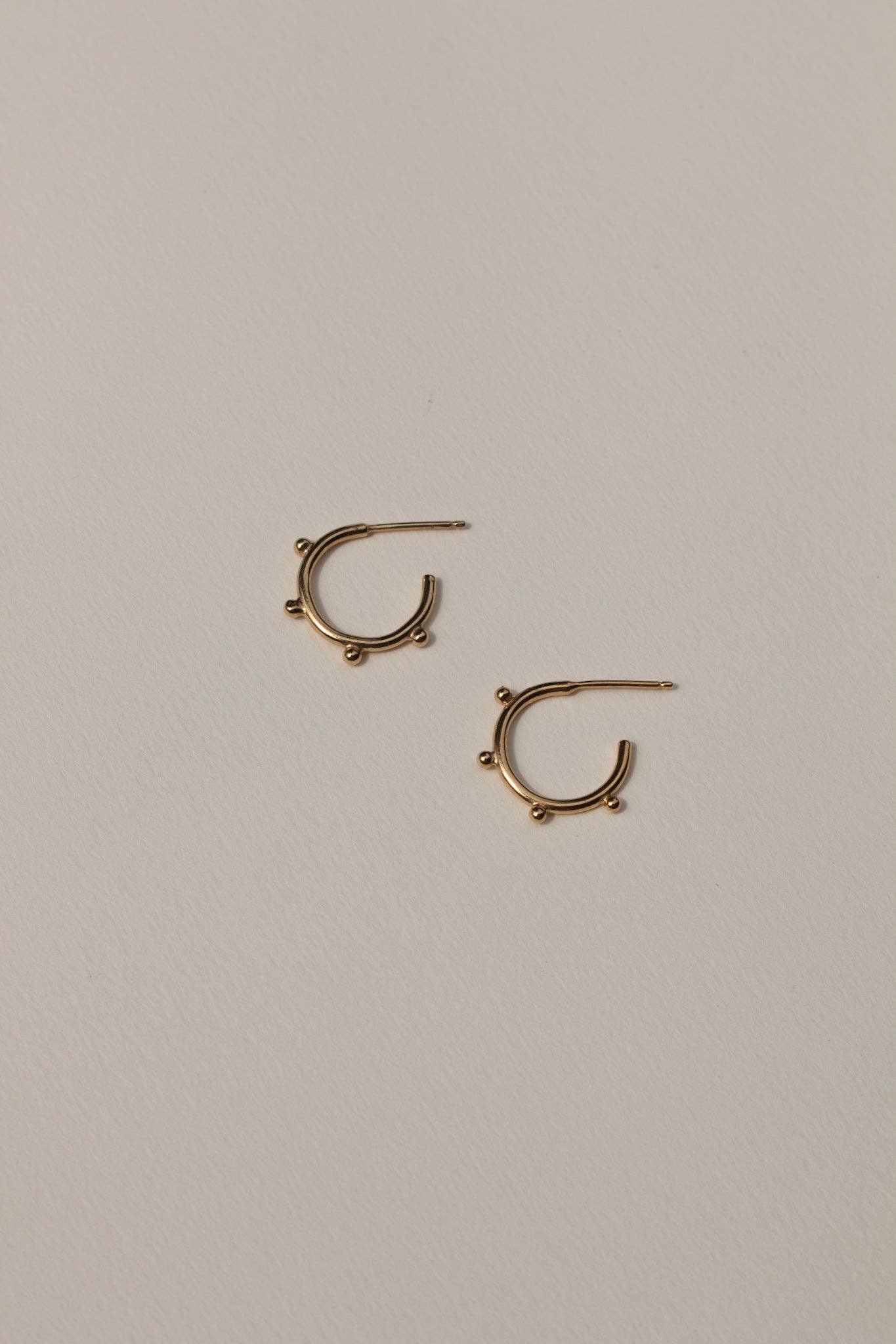 Bentu Hoops: Small Hoop